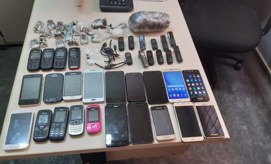 Depen e PM impedem entrada de 35 celulares na PEP I