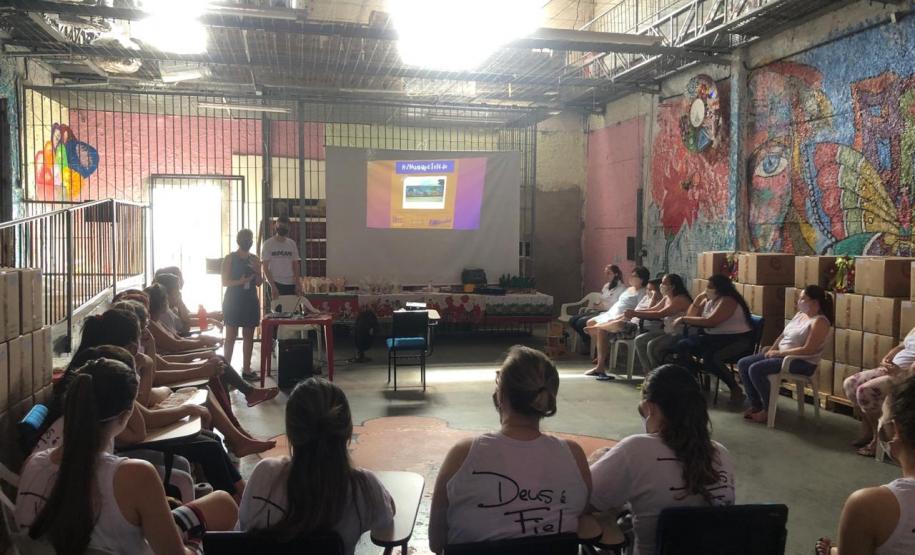 Presas da Cadeia Pública de Toledo participam de atividade sobre prevenção de violência contra a mulher Presas da Cadeia Pública de Toledo participam de atividade sobre prevenção de violência contra a mulher