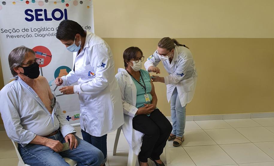 Sistema prisional imuniza servidores da linha de frente contra a Covid-19