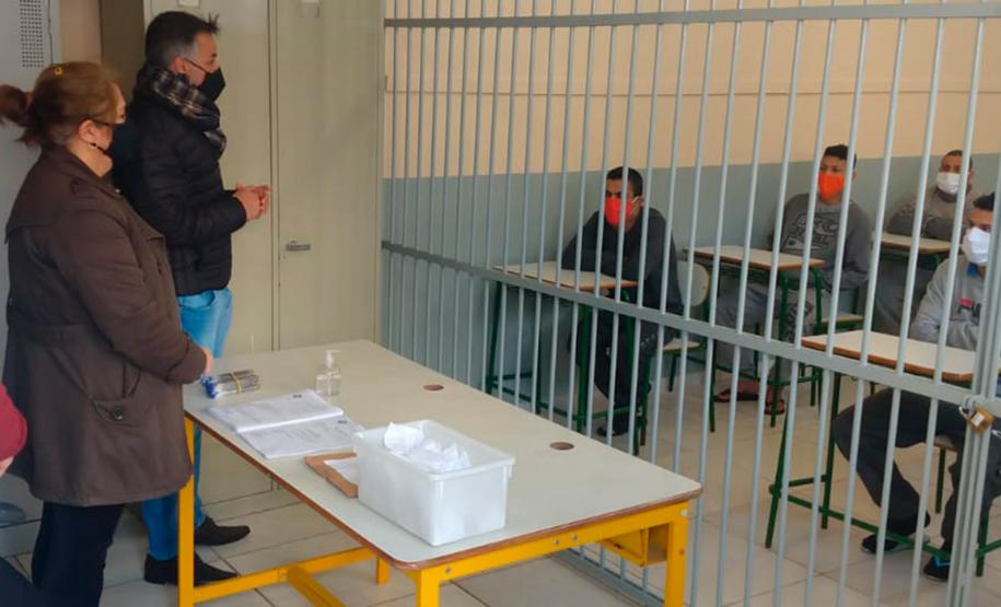 Paraná tem quase 7 mil inscritos no Encceja para pessoas privadas de liberdade Paraná tem quase 7 mil inscritos no Encceja para pessoas privadas de liberdade