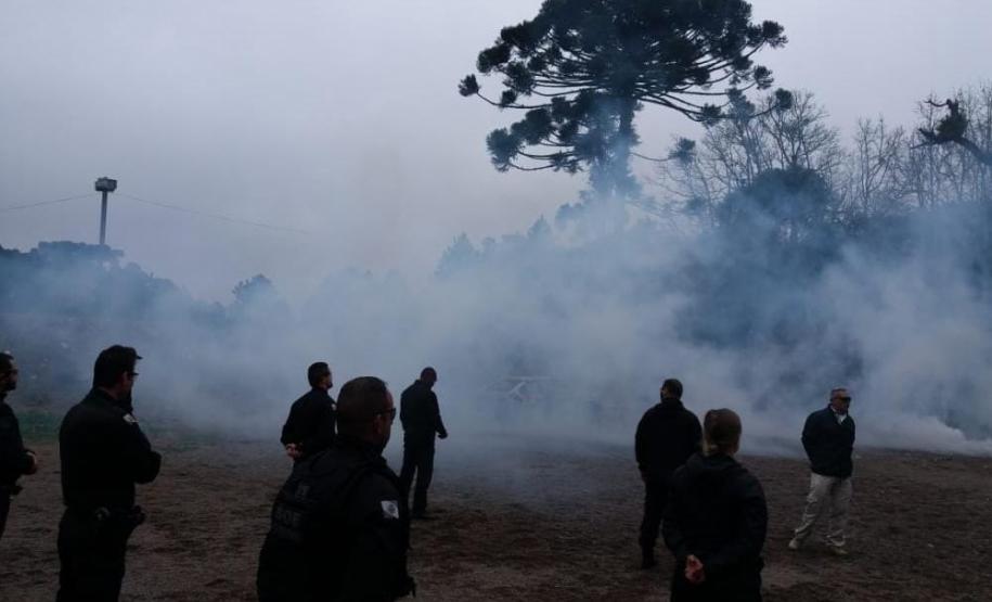 Depen capacita agentes penitenciários com curso de tecnologias não letais Ao todo, 32 profissionais tiveram aulas teóricas e práticas que aconteceram no Complexo Penitenciário de Piraquara, na Região Metropolitana de Curitiba.