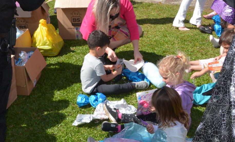 Depen-PR organiza campanha e entrega brinquedos para crianças em Piraquara Depen-PR organiza campanha e entrega brinquedos para crianças em Piraquara